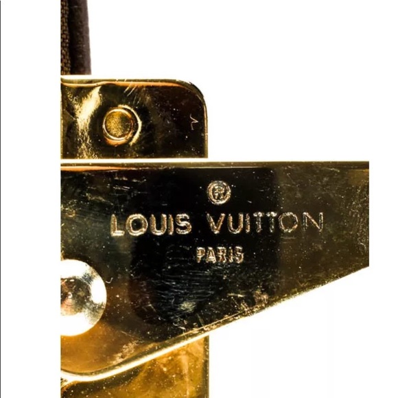 *🔥SOLD🔥***LOUIS VITTON 21” travel bag. - Picture 2 of 7